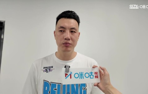 翟晓川：凡博和我非常相似但身体条件更好 祝愿他早日康复