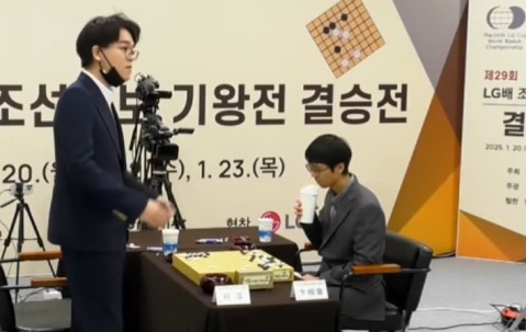 韩媒：韩国棋院2月3日将进行紧急会议，商讨如何解决争议问题